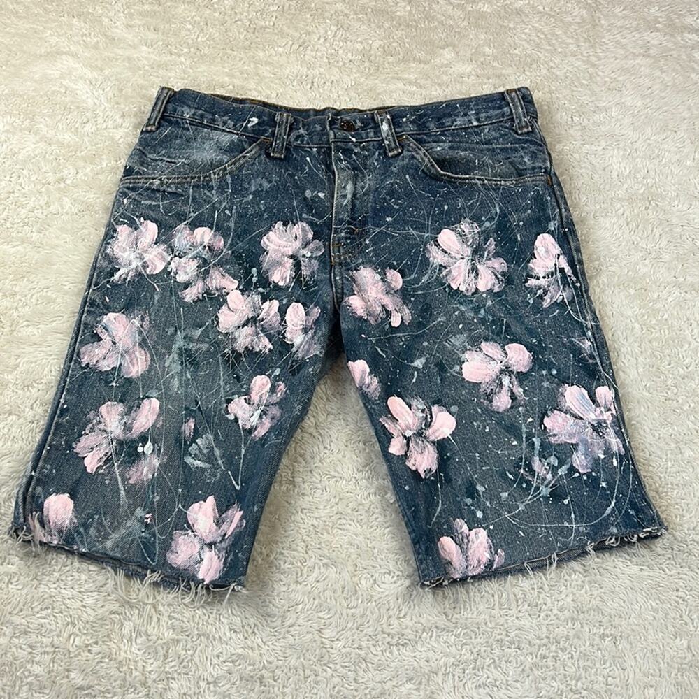 Unbranded hi rise splatter paint and flowers denim bermuda shorts, size L or‎ 33